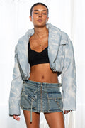 LIGHT BLUE